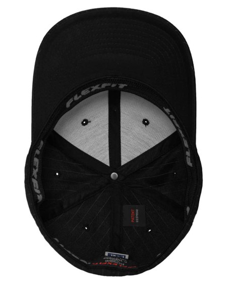 Szybkoschnąca czapka w prążki FLEXFIT® Pinstripe