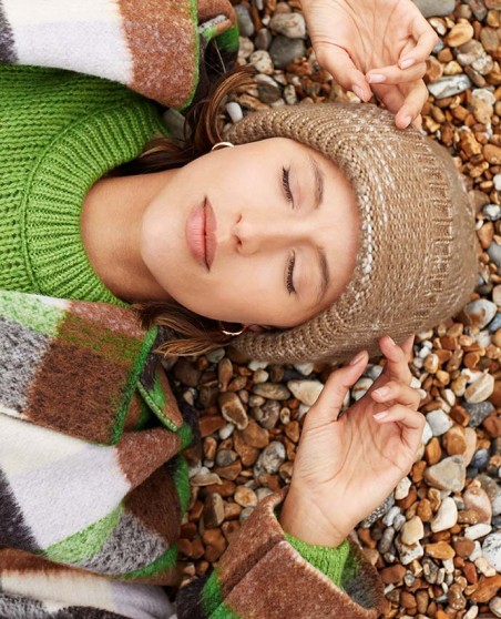 Beanie Beechfield® Chunky z dzierganą patką (recykling)